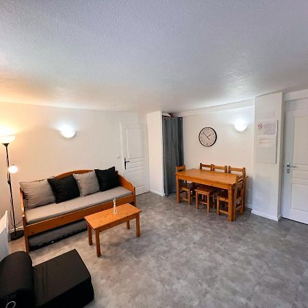 Vars, Appart Spacieux Renove 4 Couchages Dans Chalet Vars  Exterior photo