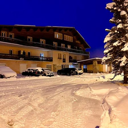 Vars, Appart Spacieux Renove 4 Couchages Dans Chalet Vars  Exterior photo