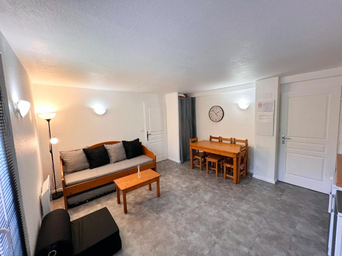 Vars, Appart Spacieux Renove 4 Couchages Dans Chalet Vars  Exterior photo