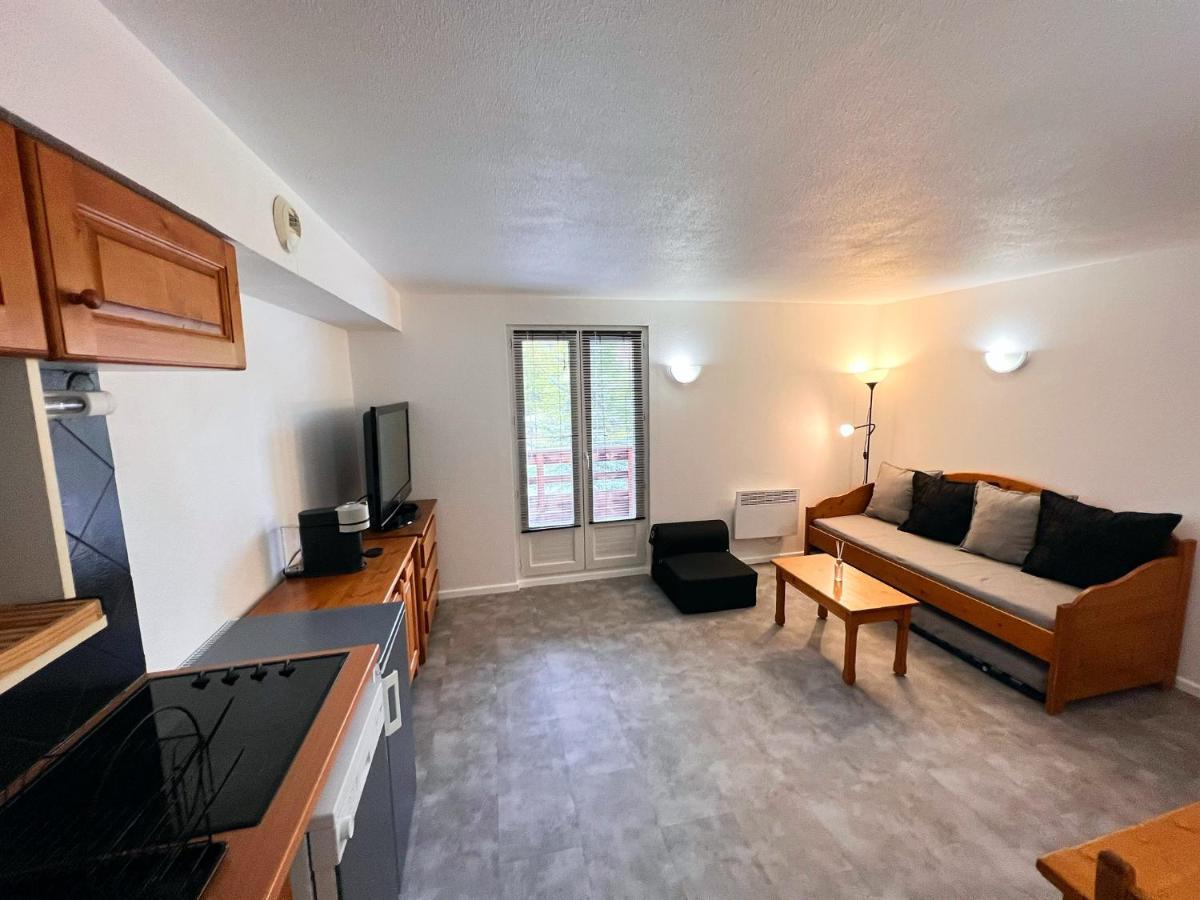 Vars, Appart Spacieux Renove 4 Couchages Dans Chalet Vars  Exterior photo