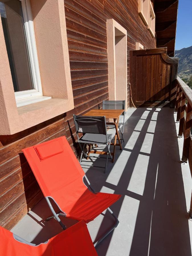 Vars, Appart Spacieux Renove 4 Couchages Dans Chalet Vars  Exterior photo